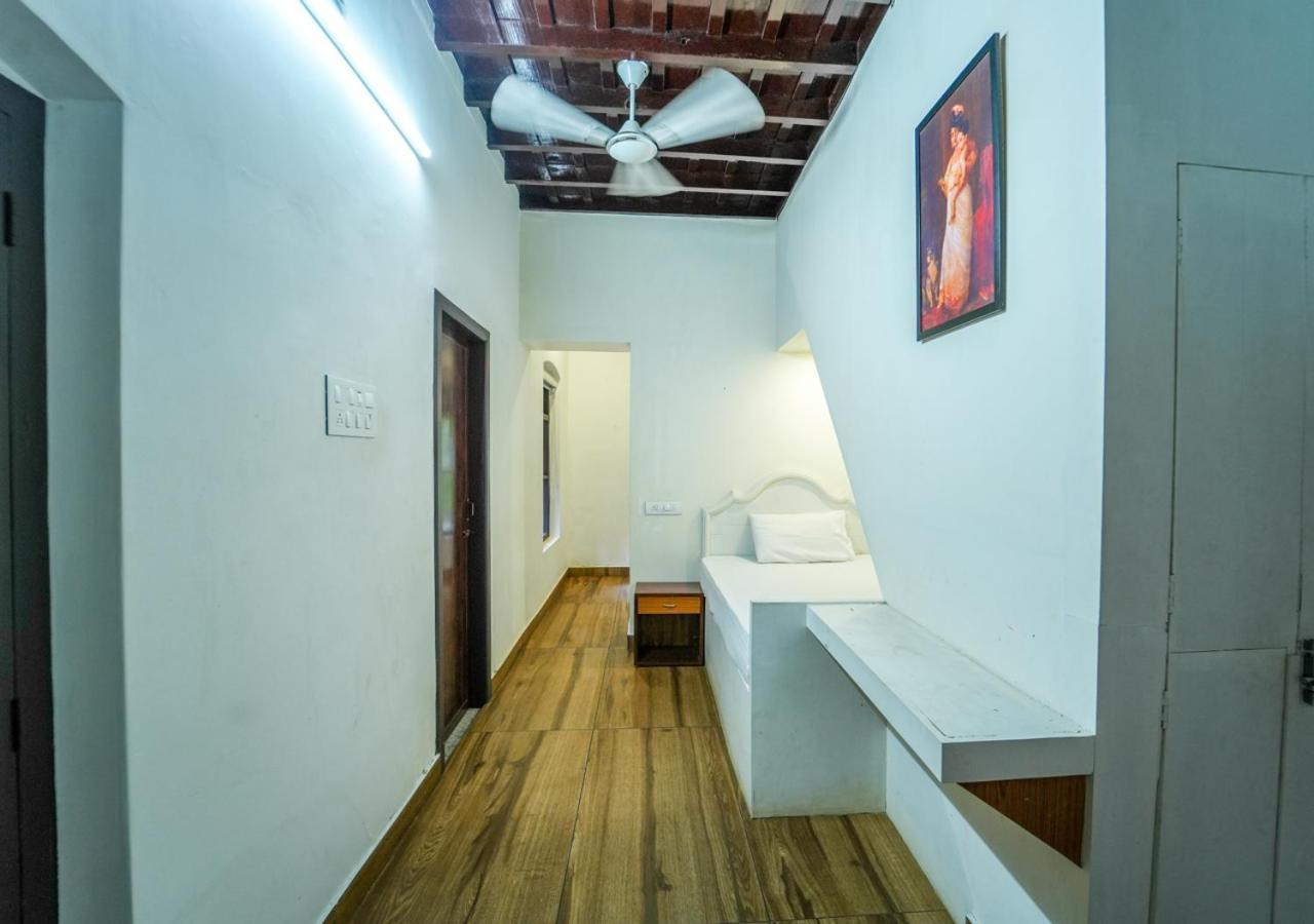 Pop Tavern Kovalam Beach Villa By Voye Homes Exterior foto