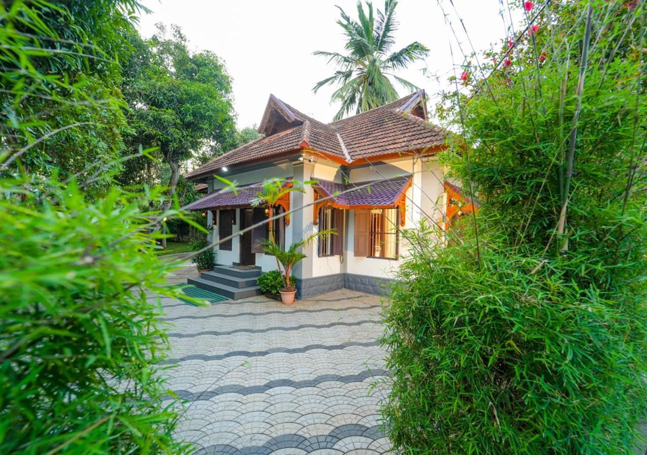 Pop Tavern Kovalam Beach Villa By Voye Homes Exterior foto