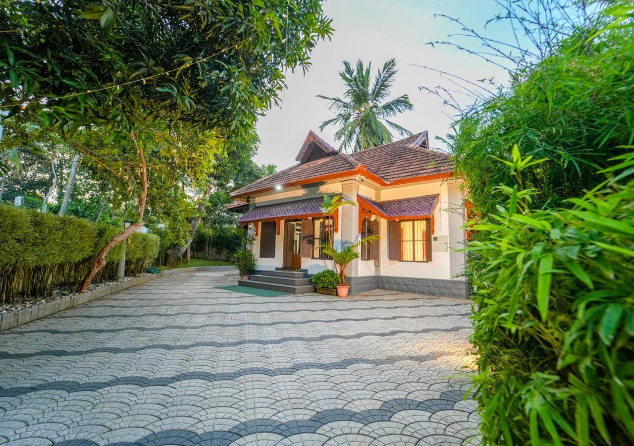 Pop Tavern Kovalam Beach Villa By Voye Homes Exterior foto